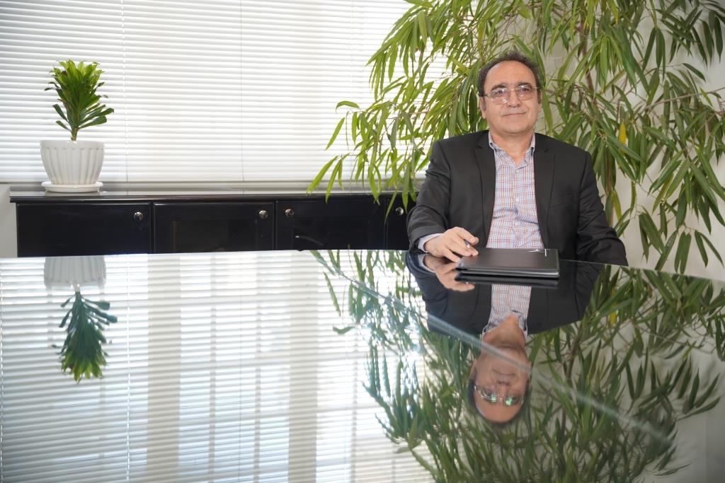 همکار دوازدهم